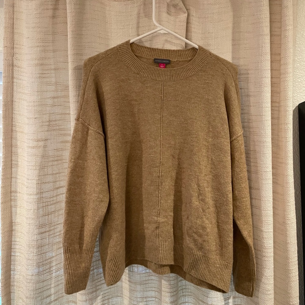 VINCE CAMUTO SWEATER